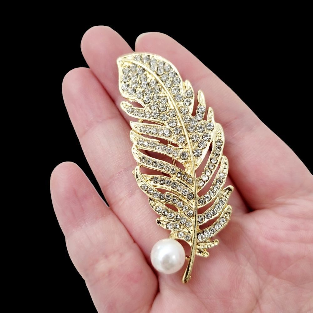 Brand New Gold Rhinestone Leaf With Pearl Brooch Pin